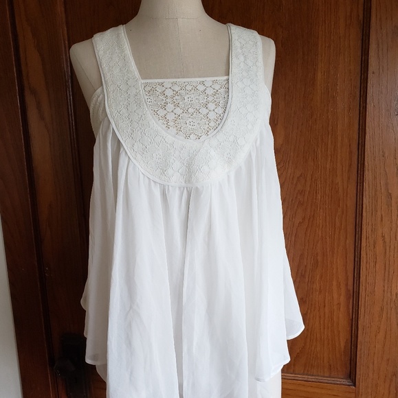 Forever 21 Tops - Lace blouse
